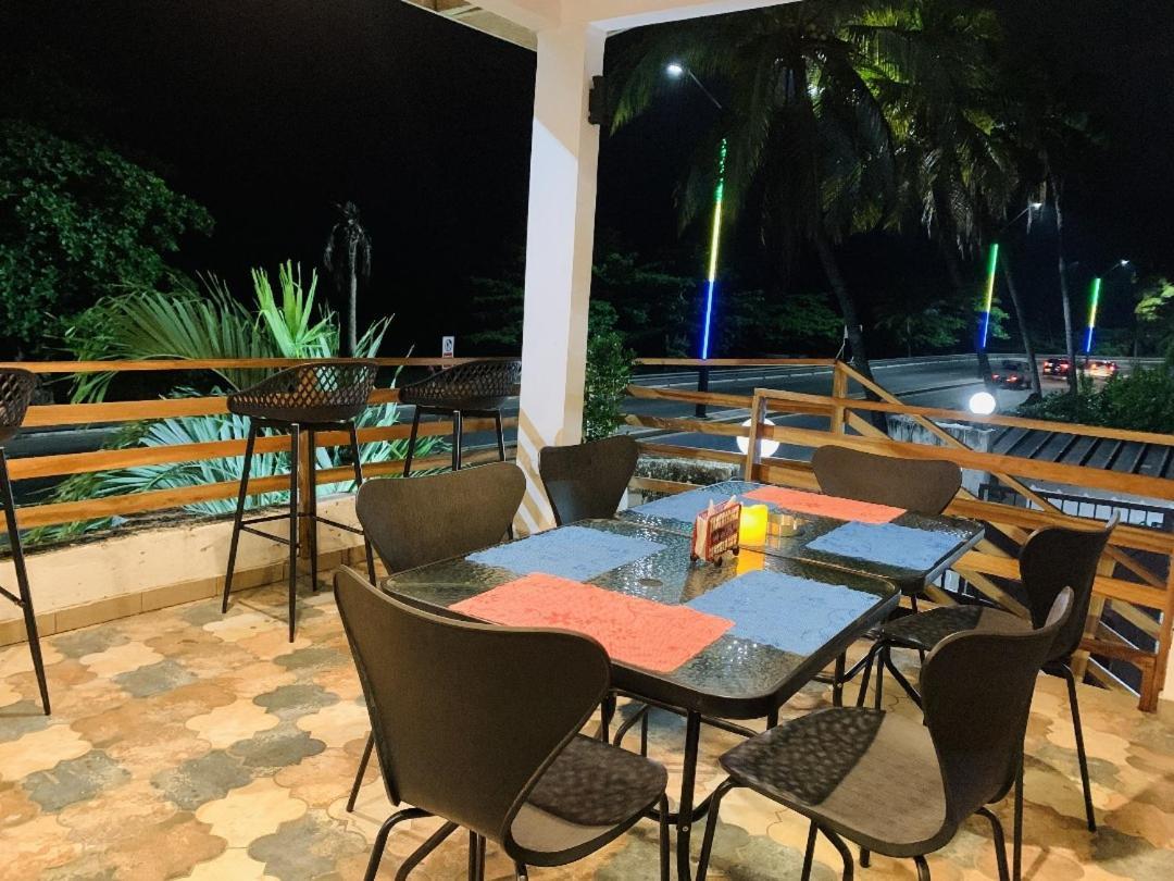 Namaste Hotel & Restaurant Libreville Exteriör bild