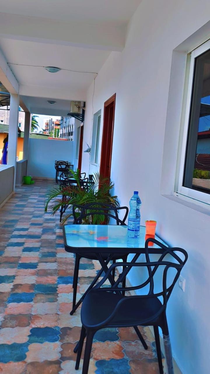 Namaste Hotel & Restaurant Libreville Exteriör bild